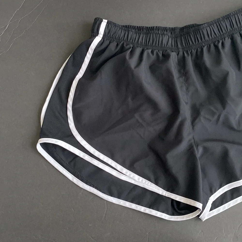 Nike Dri-Fit Black & White Tempo Running Shorts M - Picture 3 of 7